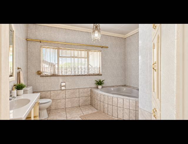 5 BEDROOM FREEHOLD FOR SALE IN ELSPARK